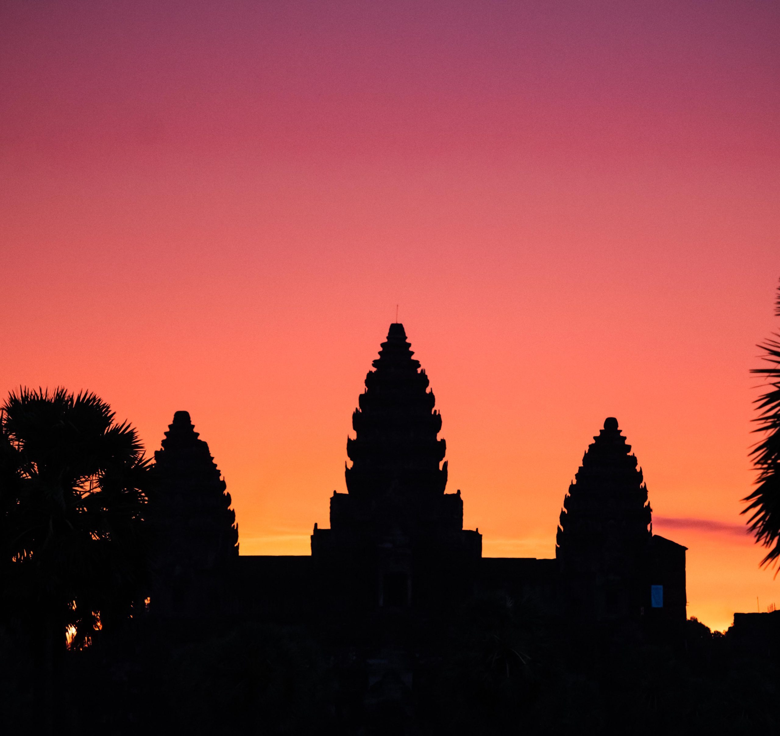 Day 1:   Angkor Wat Sunrise and Siem Reap Full Day Temples Exploration